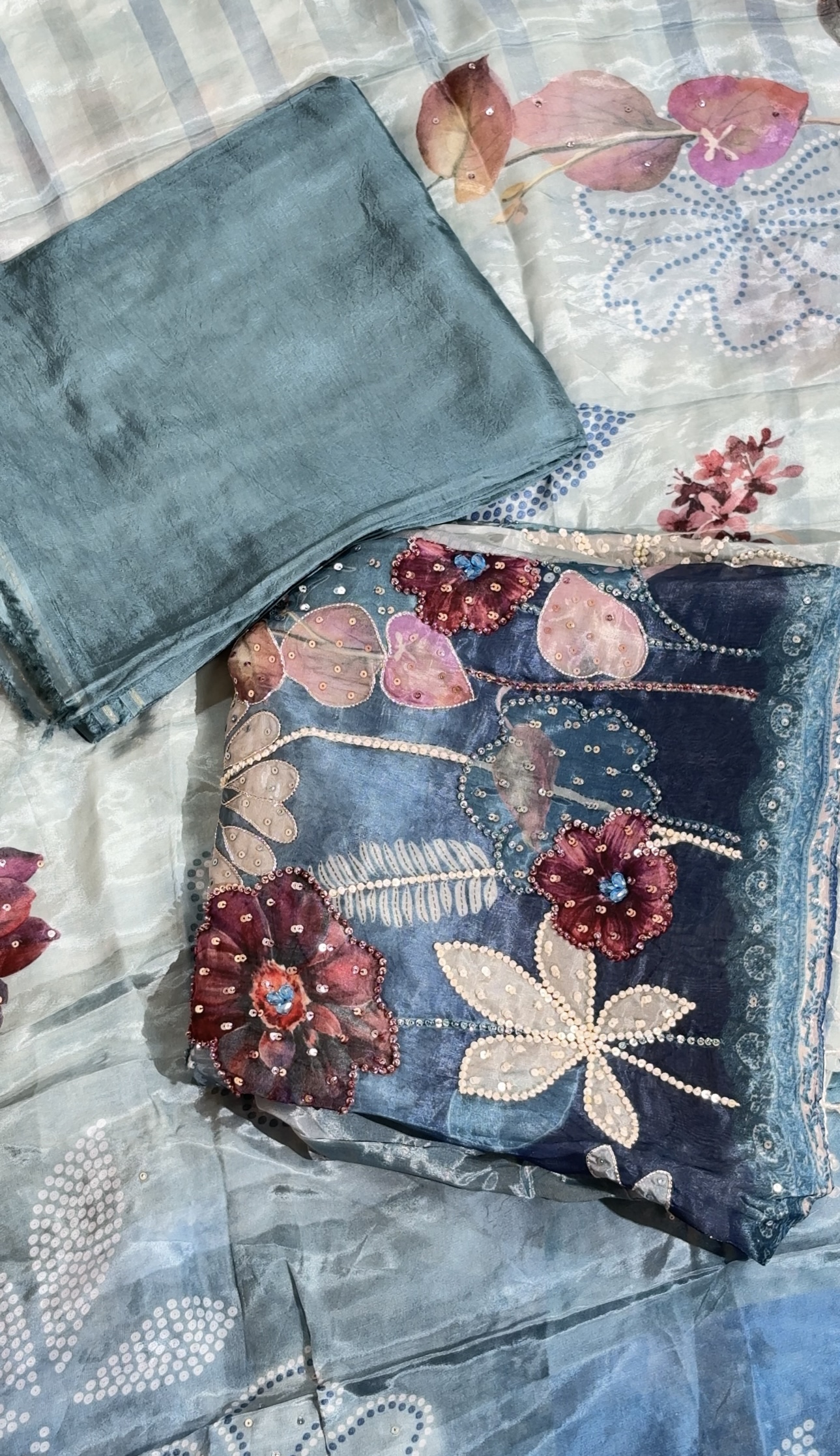 Elegant Bloom Crepe Suit Set - Image 3